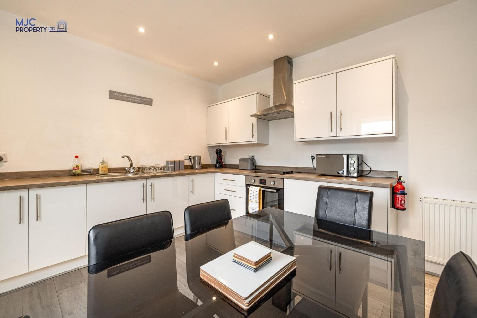 Town Centre Apartment 하윅 외부 사진
